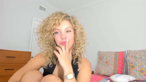 theislandgirl yummy Webcam SHOW @ Chaturbate 29-11-2024