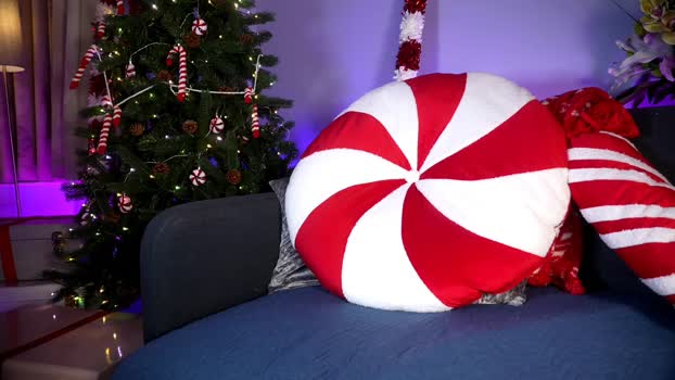 littlee33 sexyfeet Webcam SHOW @ Chaturbate 02-12-2024