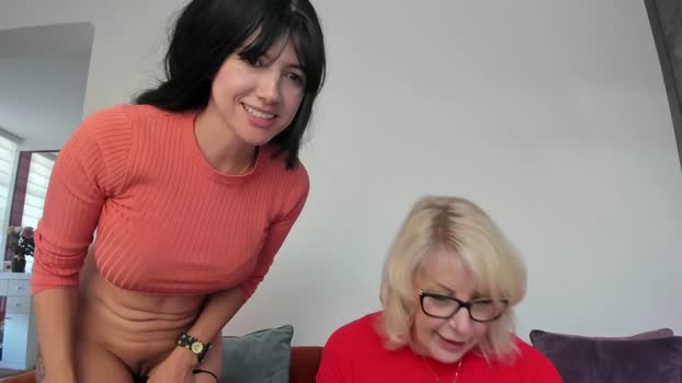vanandjuani playtime Webcam SHOW @ Chaturbate 07-12-2024