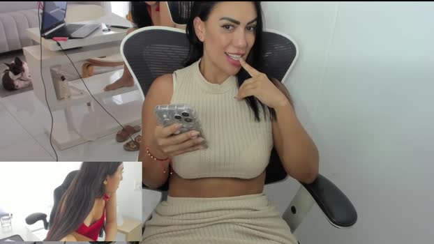 emillybrowm Porn Webcam SHOW @ Chaturbate 10-12-2024