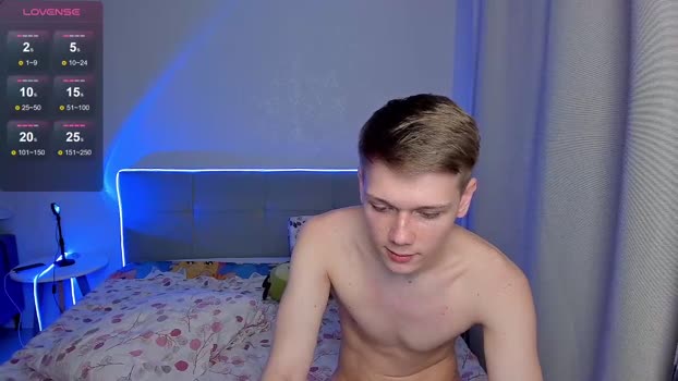 olvr_zoolander strip Webcam SHOW @ Chaturbate 11-12-2024