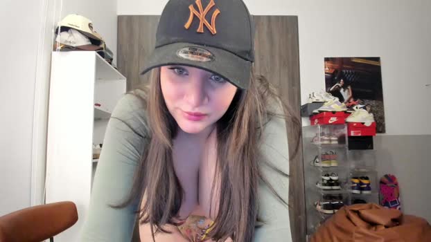 lindabluee Cam Webcam SHOW @ Chaturbate 12-12-2024