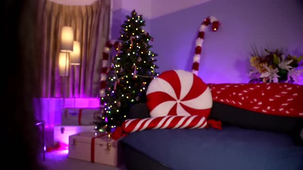 littlee33 naked Webcam SHOW @ Chaturbate 14-12-2024