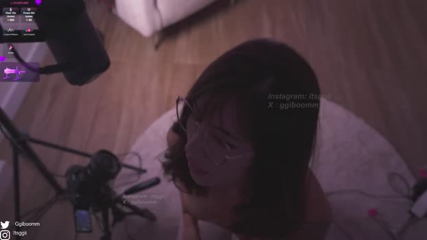 gigi_ulala Topless Webcam SHOW @ Chaturbate 15-12-2024