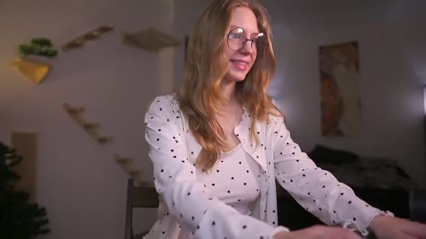 hotchillylovers fuck Webcam SHOW @ Chaturbate 15-12-2024