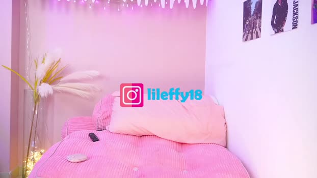 little_effy18_ tits Webcam SHOW @ Chaturbate 15-12-2024
