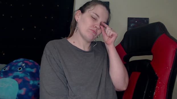 toxiclilly playtime Webcam SHOW @ Chaturbate 17-12-2024