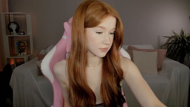 leahsthetics spanking Webcam SHOW @ Chaturbate 18-12-2024