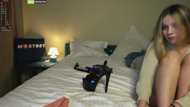 friendsurdreams spanking Webcam SHOW @ Chaturbate 24-12-2024