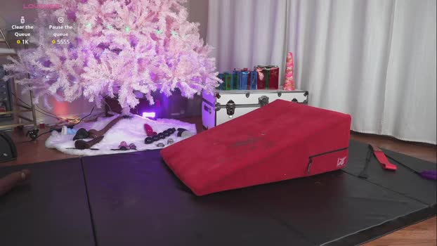 playtimewithv fuckass Webcam SHOW @ Chaturbate 26-12-2024