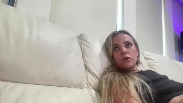 girlsaresexymadeoutapepsi blowjob Webcam SHOW @ Chaturbate 27-12-2024