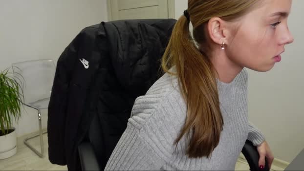 abby_laker spanking Webcam SHOW @ Chaturbate 29-12-2024