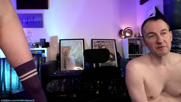 widthofapeach fingers Webcam SHOW @ Chaturbate 30-12-2024