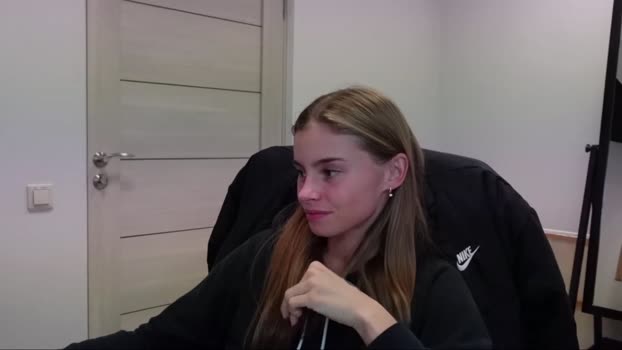 abby_laker spanking Webcam SHOW @ Chaturbate 02-01-2025