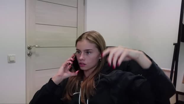 abby_laker kissing Webcam SHOW @ Chaturbate 02-01-2025