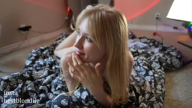 bestblondiiecb suckcock Webcam SHOW @ Chaturbate 03-01-2025