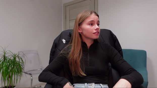 abby_laker suckshow Webcam SHOW @ Chaturbate 04-01-2025