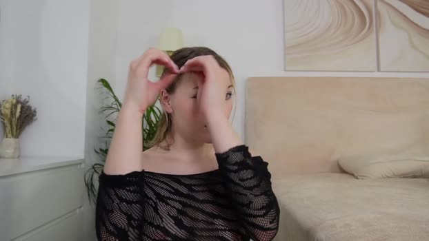 funny_to_see_you_here show Webcam SHOW @ Chaturbate 04-01-2025