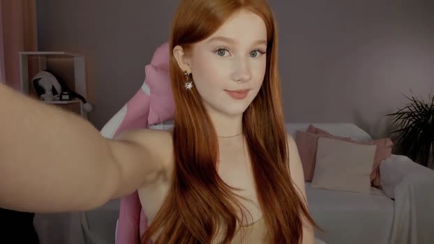 leahsthetics big Webcam SHOW @ Chaturbate 04-01-2025