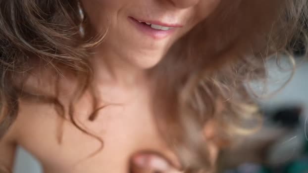 bloomyogi moan Webcam SHOW @ Chaturbate 05-01-2025