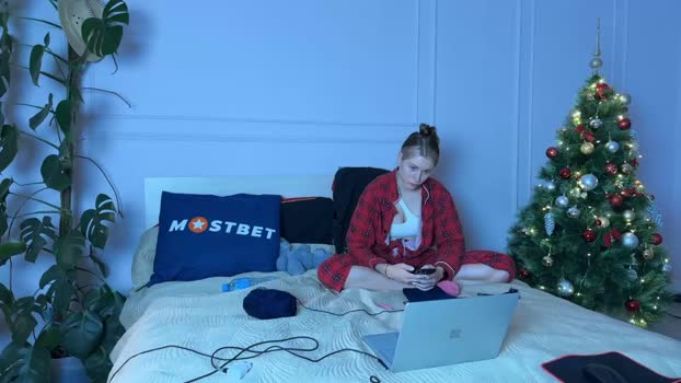 vorvik big Webcam SHOW @ Chaturbate 06-01-2025