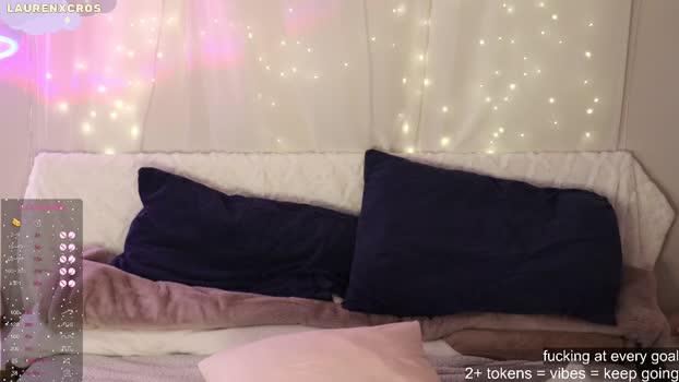 laurenxcros show Webcam SHOW @ Chaturbate 06-01-2025