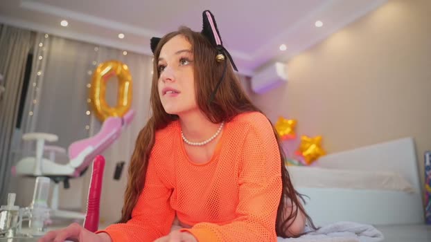 rosyemily spanking Webcam SHOW @ Chaturbate 06-01-2025