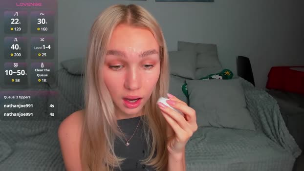 wladilia fuckface Webcam SHOW @ Chaturbate 06-01-2025