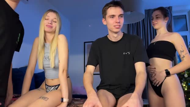 luis7777hui sexygirl Webcam SHOW @ Chaturbate 08-01-2025