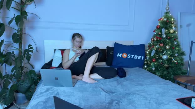 vorvik boobs Webcam SHOW @ Chaturbate 08-01-2025