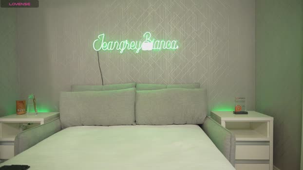 jeangreybianca Porn Webcam SHOW @ Chaturbate 17-01-2025