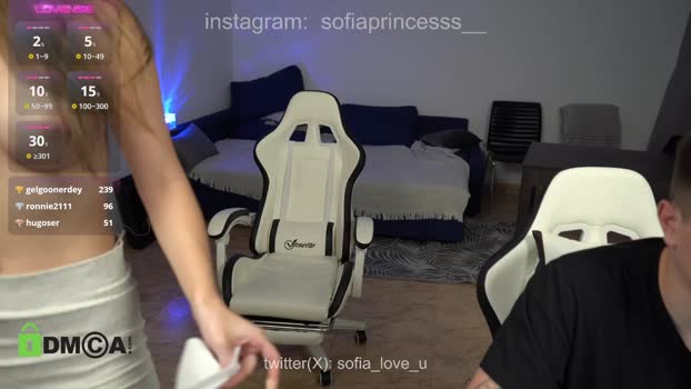 kinga_da_vinci bigtoys Webcam SHOW @ Chaturbate 17-01-2025