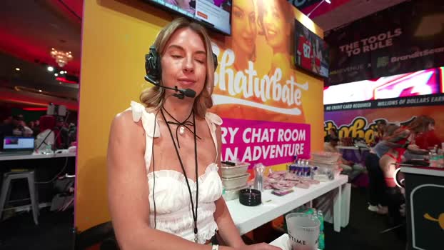 blondefoxsilverfox boobs Webcam SHOW @ Chaturbate 18-01-2025
