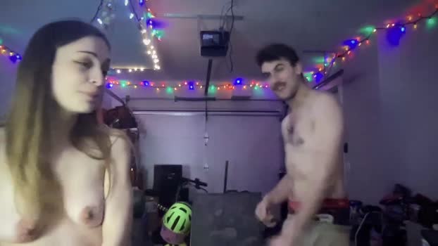 fiestycouple2320 bigcock Webcam SHOW @ Chaturbate 18-01-2025