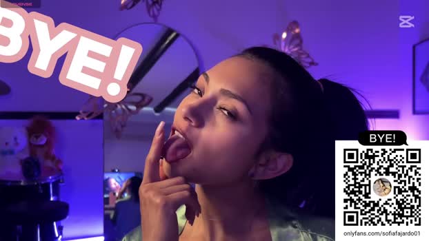 sweet_littleee kiss Webcam SHOW @ Chaturbate 18-01-2025