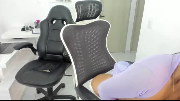 emillybrowm naked Webcam SHOW @ Chaturbate 21-01-2025