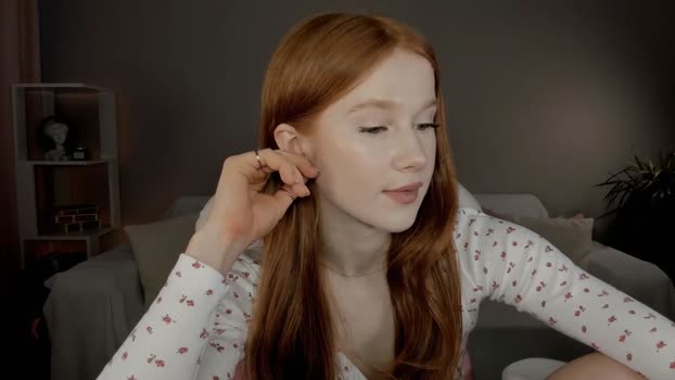 leahsthetics analtoy Webcam SHOW @ Chaturbate 22-01-2025