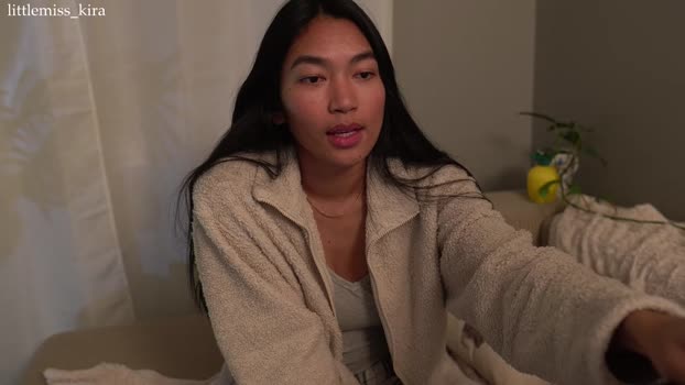 littlemiss_kira striptease Webcam SHOW @ Chaturbate 22-01-2025