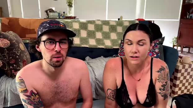 naughty_nomads fuckhard Webcam SHOW @ Chaturbate 24-01-2025