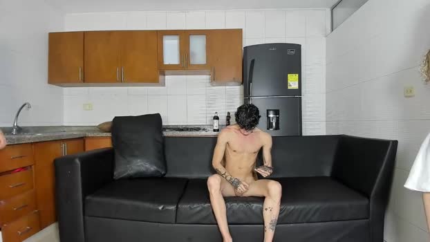 pacho_stormie toys Webcam SHOW @ Chaturbate 27-01-2025