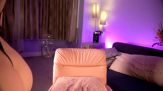 littlee33 love Webcam SHOW @ Chaturbate 01-02-2025
