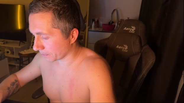 vorvik fuckher Webcam SHOW @ Chaturbate 06-02-2025