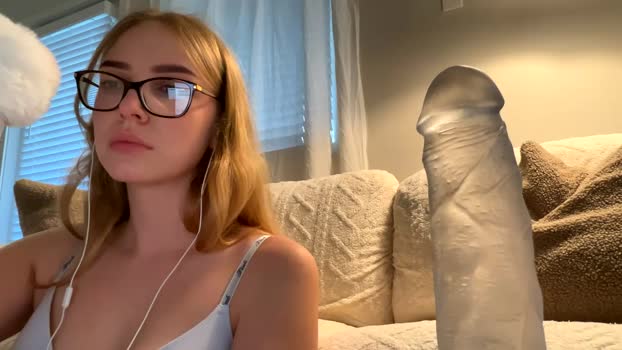 aryadarling strip Webcam SHOW @ Chaturbate 06-02-2025