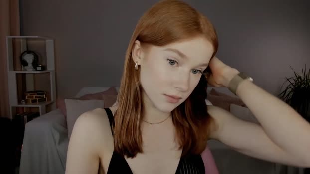 leahsthetics play Webcam SHOW @ Chaturbate 11-02-2025