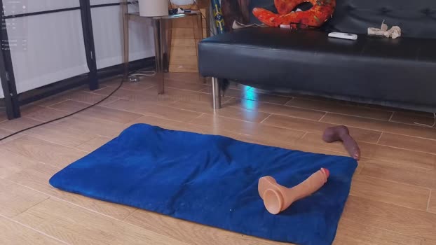 mollyflwers legs Webcam SHOW @ Chaturbate 17-02-2025