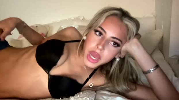 novaxofox spank Webcam SHOW @ Chaturbate 18-02-2025