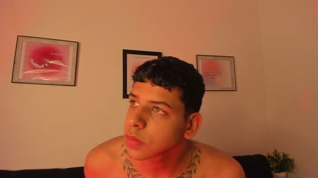 _e_m_m_a_1 bigtoys Webcam SHOW @ Chaturbate 25-02-2025