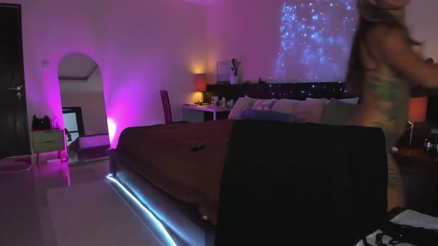 holy_khloe suckshow Webcam SHOW @ Chaturbate 28-02-2025