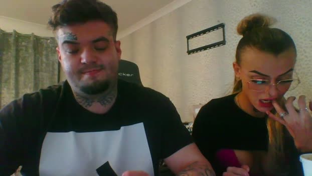 foxy_couple69 sexybody Webcam SHOW @ Chaturbate 01-03-2025