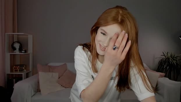 leahsthetics kiss Webcam SHOW @ Chaturbate 04-03-2025